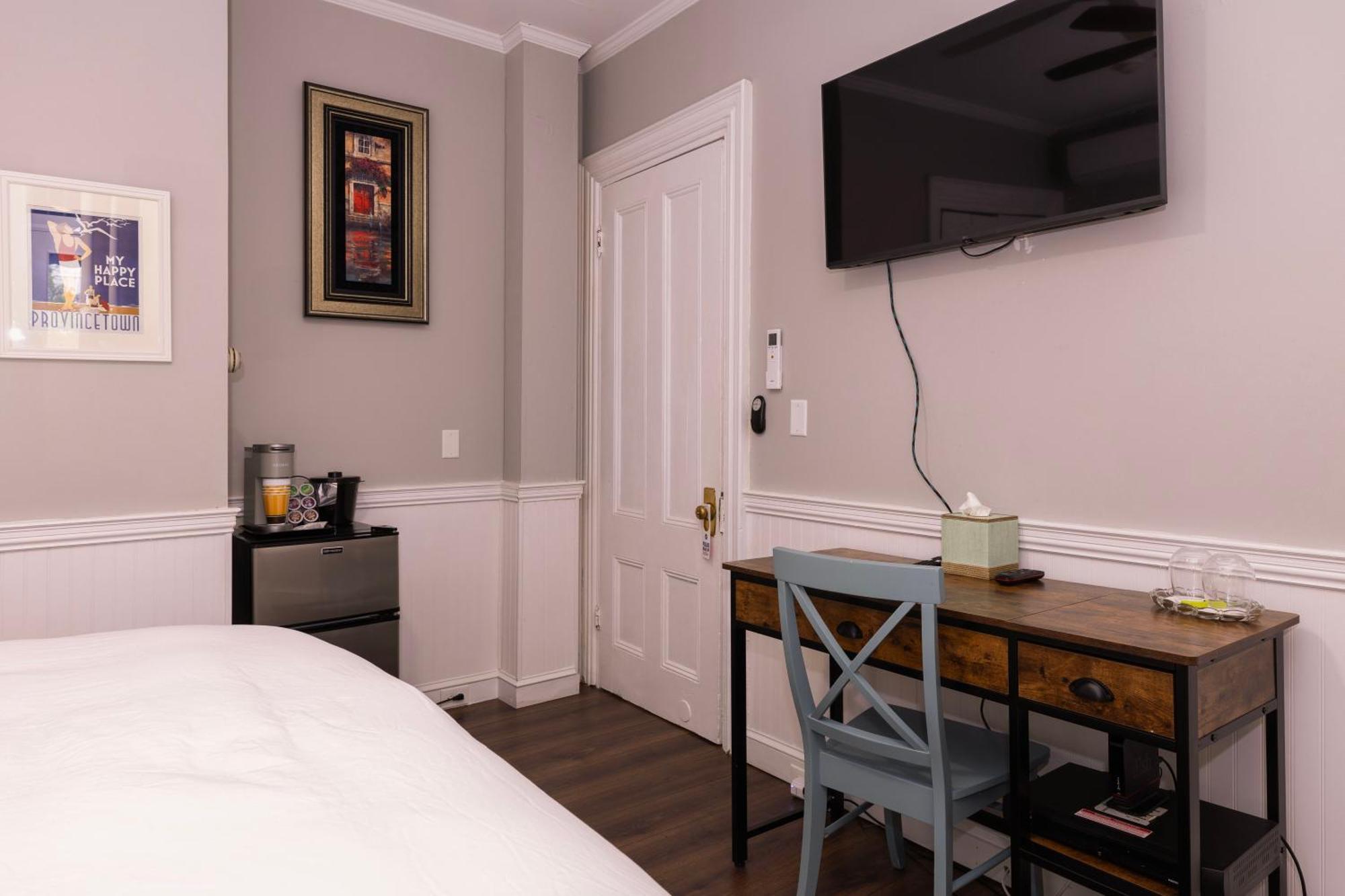 Prince Albert Guest House, Провинстаун Екстериор снимка