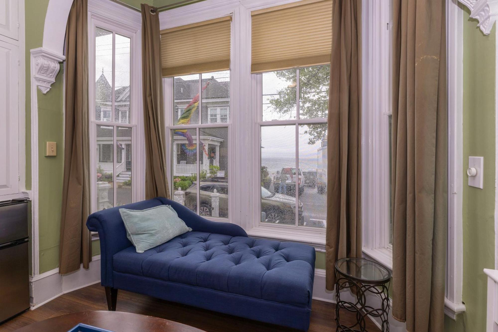 Prince Albert Guest House, Провинстаун Екстериор снимка