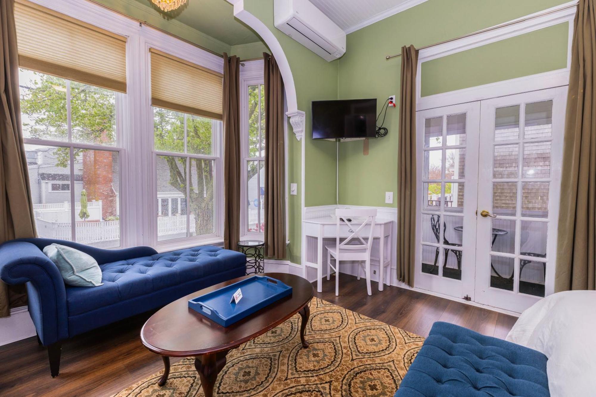 Prince Albert Guest House, Провинстаун Екстериор снимка