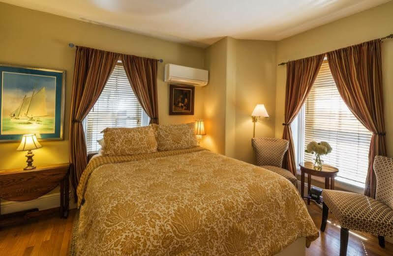 Prince Albert Guest House, Провинстаун Екстериор снимка